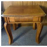 Oak End Table 20x22x21.5
