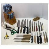 Miscellaneous Kitchen Knives & Block