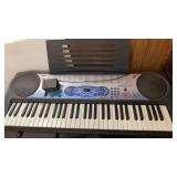 Casio LK-40 Keyboard & Stand