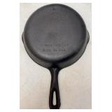 Wagner Ware 8in No. 5 Cast Iron Skillet