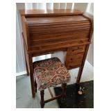 Vtg Childï¿½s Roll Top Cherry Desk