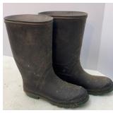 Womenï¿½s Muck style Boots Size 6