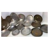 Vtg Metal Pie pans