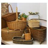 Vtg Picnic & Other Baskets