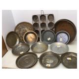 Vtg Tin Pie Plates
