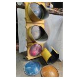 Stop or signal light, directional arrows