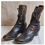Victorian Lace Up Women