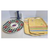Plastic Serving Trays & Vases