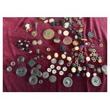 VTG Black /Cream Buttons