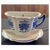 VTG Teacup Wall Pocket