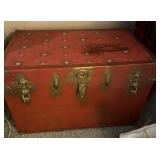 Early Wood Red Trunk