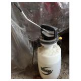 Round-Up Hand Sprayer