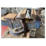 Heavy Duty Bench Vice