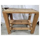Small wooded work bench