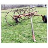 AVCO New Idea 404 5-Wheel Hay Rake