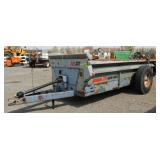 New Idea 3626 Manure Spreader