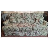 England 3-Cushion Sofa w/Matching Throw Pillows
