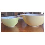 Pyrex  Yellow bowls #441, #443  (2) vintage