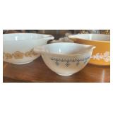 Pyrex bowls, large white one has chip (3)
