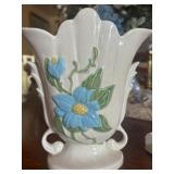 USA Hull Vase No chips, (1)  8' tall