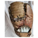 Baseball glove, Dale Coogan, Denkert