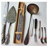 Cake knives & serving utensils