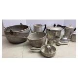 Vtg Aluminum Cookware & Measuring