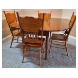 Dining Table w/Drop Sides and 4 Chairs