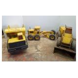 Payloader,Road Grader & Dump Truck
