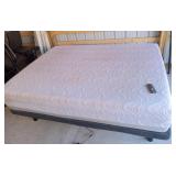Serta Queen Size