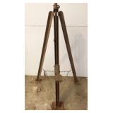 Tri-Pod Screw Jack