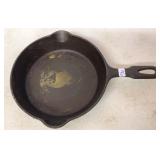 8in Cast Iron no. 5 Skillet