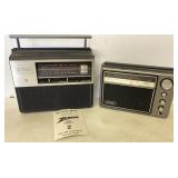 Vtg Zenith Portable Radios