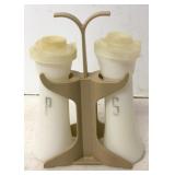 Vtg Tupperware Salt & Pepper Shakers