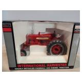Farmall IH Die Cast 450 Diesel Tractor