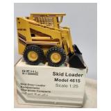 Gehl 4615 Skid Loader, NEW, 1:25 scale