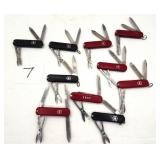 10 Victorinox Swiss Army Knives Classic SD