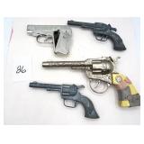 4 Vtg Cap Guns Buckeroo, Texas, Hawkeye
