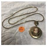 22' Chain with Cameo Locket