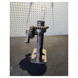 No. 18 Cast Iron Screw Gear Jack