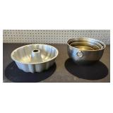 Bundt Pan, Nesting Stainless Steel Mixing Bowls