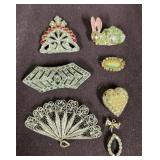 Vgt Costume Jewelry Pendants& Pin (7)