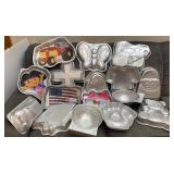 Wilton Aluminum Cake Molds