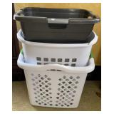 (3) laundry basket & Totes