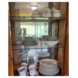 Lynnï¿½s fine China