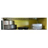 Assorted bakeware