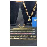VTG Avon Necklace/Earrings, Bracelets