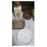 Miscellaneous kitchen ware
