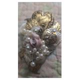 Special Aunt Brooch
