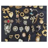 VTG Costume Brooches and Pins